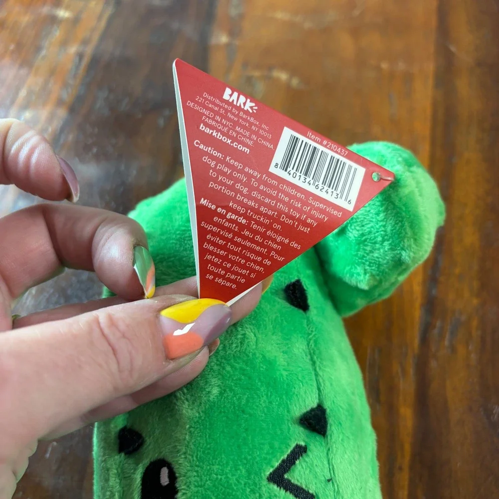 BARK Garcia The Cactus Rip N Reveal Squeaky Crinkle Plush Dog Toy M-L 210437